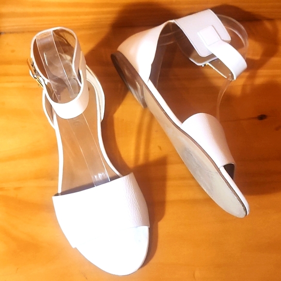 Chloé Cream Leather Ankle Strap Flats - Picture 4 of 14